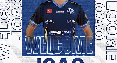 Arkas Spor, transferde atacağa geçti