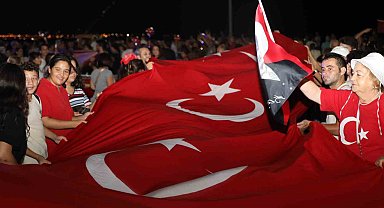 Atakum'da 'Zafer Yürüyüşü'ne yoğun ilgi