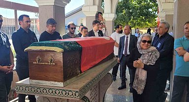 Avrasya Yazarlar Birliği Başkanı Ömeroğlu'nun cenazesi toprağa verildi