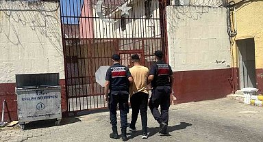 Aydın'da 500 kilo hayvan yemini çaldı, jandarmadan kaçamadı