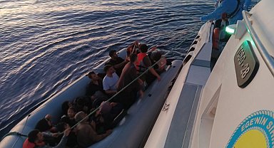 Ayvacık açıklarında 24 kaçak göçmen yakalandı