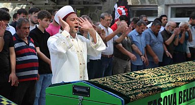 Bakana attığı tweet ile tanınan engelli genç, son yolculuğuna uğurlandı