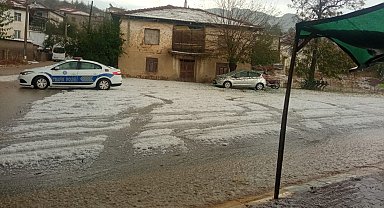 Baklan'da dolu yağışı etkili oldu