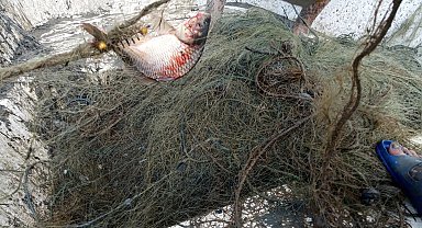 Barajdan 2 kilometre uzunlukta hayalet ağ çıktı