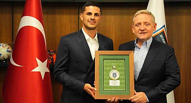 Başakşehir, Danijel Aleksic'i ağırladı