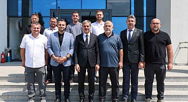 Başkan Alemdar: "Sakarya'yı 'yol medeniyettir' anlayışıyla karış karış işliyoruz"