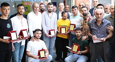 Başkan Arslan'dan başarılı öğrencilere ödül