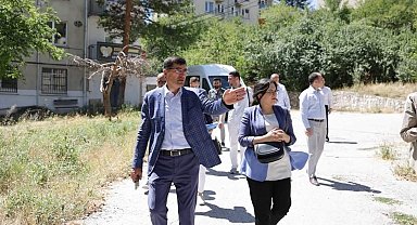 Başkan Kahveci Azot Evlerinde incelemelerde bulundu