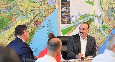 Başkan Kotan, meslek odaları ile istişare toplantısı gerçekleştirdi