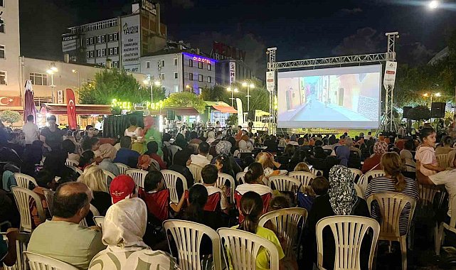 Başkan Kurnaz: "Açık Hava Sinema Festivalimiz yoğun katılımlar ile gerçekleşti"