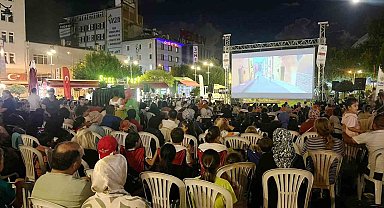 Başkan Kurnaz: "Açık Hava Sinema Festivalimiz yoğun katılımlar ile gerçekleşti"