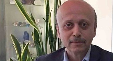 Belediye meclis üyesi kalbine yenik düştü