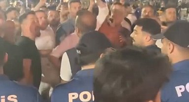 Beykoz Belediyesi'nin konserinde sanatçı Suavi protesto edildi