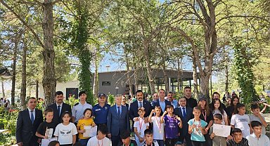 Beylikova'daki Kur'an kurslarının kapanışında öğrencilere hediyeler verildi