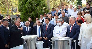 Bilecik'te 10 yıldır devam eden aşure geleneği bozulmadı