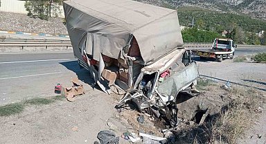 Bilecik'te meydana gelen trafik kazasında 1'i ağır 2 kişi yaralandı