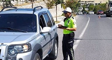 Bilecik'te trafik kural ihlali yapan sürücülere 63 bin 48 TL ceza uygulandı