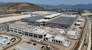 Binlerce kişinin çalışacağı tesisin inşattı devam ediyor