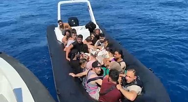 Bodrum açıklarında 21 düzensiz göçmen yakalandı