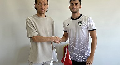 Bornova 1877'ye Galatasaray patentli sol bek