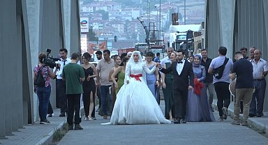 Bu köprüden geçmeyen gelin salona gitmiyor