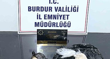 Burdur'da durdurulan araçtan uyuşturucu çıktı