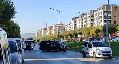 Bursa'da düğün konvoyu terörü.. Yolu kesip dakikalarca oyun oynadılar