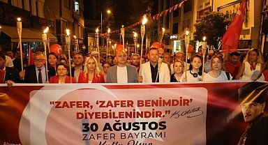 Büyük Zafer'in 102'nci yılı coşkuyla kutlandı