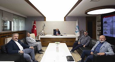Büyükkılıç; başkanlarla Büyükşehir'de bir araya geldi