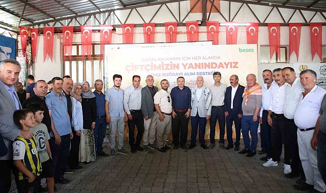 Büyükşehir 'siyez buğdayı' desteğiyle çiftçinin yanında