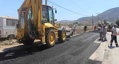 Büyükşehir asfalt onarım çalışması yapıyor