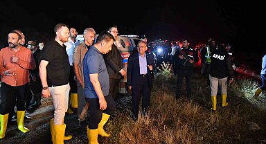 Büyükşehir, Bünyan'daki sel felaketinde 24 iş makinesi ve 71 personel ile görev aldı