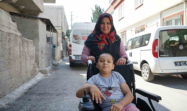 Büyükşehir "engelleri" ortadan kaldırıyor