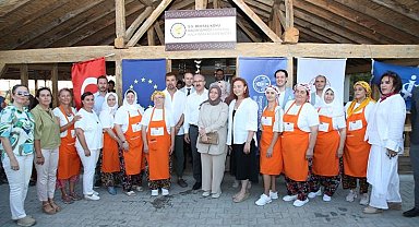Çanakkale'de kültürel mirası yaşatan kadınlar, köy ekonomisine katkı sağlıyor