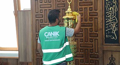 Canik'te camiler temizleniyor