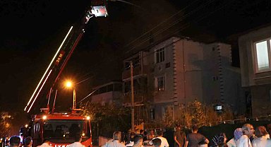 Çatı yangını büyümeden söndürüldü