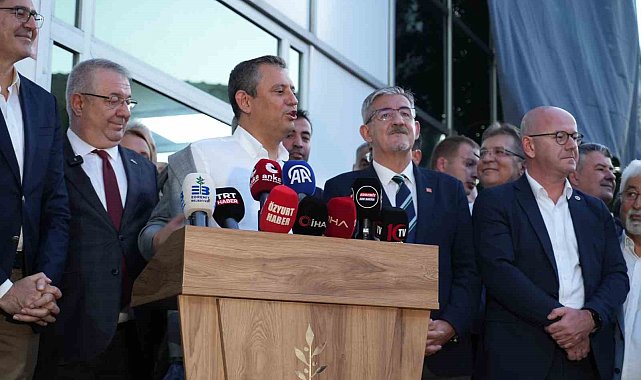 CHP Genel Başkanı Özel: "Biz sadece bu halkın gerçek sorunlarına odaklanmak istiyoruz"