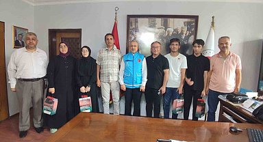 Denizli Müftülüğü üniversite sınavında derece yapan öğrencileri ödüllendirdi