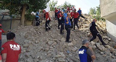 Dicle ilçesinde 61 personelle gerçeği aratmayan deprem tatbikatı
