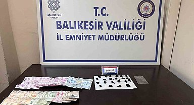 Erdek'te bir şahıs üzerinde 22 paket bonzai ile yakalandı