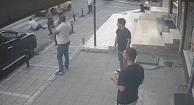 Esenyurt'ta 1'i polis 2 kişiyi yaralayarak dehşet saçan bıçaklı saldırının yeni görüntüsü ortaya çıktı