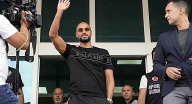 Fenerbahçe, Sofyan Amrabat'ı satın alma opsiyonuyla kiraladığını açıkladı