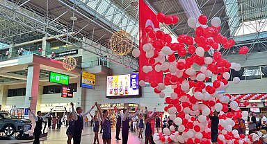 Fraport TAV Antalya Havalimanı'nda Zafer Bayramı coşkusu