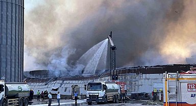 Gaziantep'teki yangına müdahale sürüyor