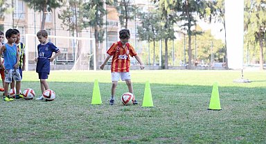 Geleceğin sporcuları Aydın Büyükşehir Belediyesi'nin yaz kurslarında yetişiyor