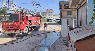Gölbaşı ilçesinde yollar yıkanıyor