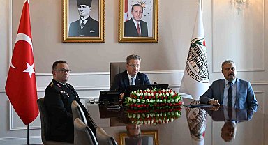 Gördes yangınında 4 bin 500 hektar alan zarar gördü