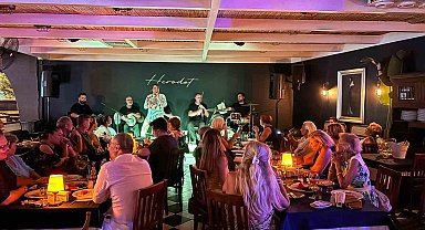 Herodot Beach Hotel'de Gökhan Sezen ile keyifli cuma geceleri