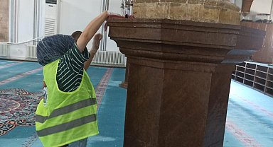 İbadet alanlarında temizlik çalışmaları