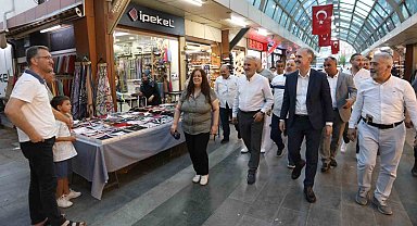 İnegöl çarşısında alışveriş şenliği bereketi